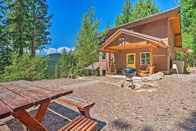 Image de Cabine Leavenworth isolée avec vues Mtn & Fire Pit!