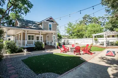 Trouvez «Bliss» à Downtown Paso Robles Vacation Home