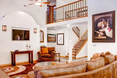 Solitude dans Graceful Elegance entouré de vignes