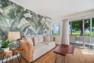 Image de Plantation Hale Suites J8, vue sur le jardin, rez-de-chaussée, climatisation, promenade jusqu'à la plage.