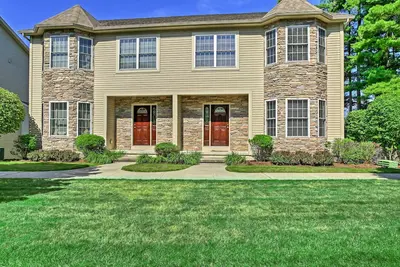 Image de Lake George Townhome w / vue sur l'eau, Patio & Grill!