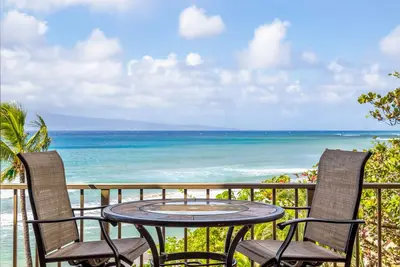 Image de Condo au bord de l'eau avec piscine et bain à remous - le tout à quelques minutes en voiture de Lahaina