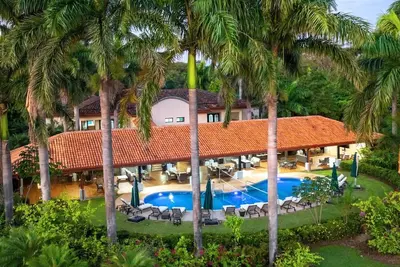 Image de Magnifique manoir près de la plage-cuisinier inclus! Options tout compris disponibles