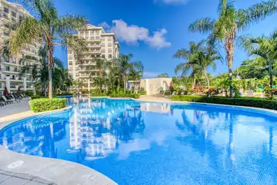 Image de Condo élégant et moderne à quelques minutes de la plage!