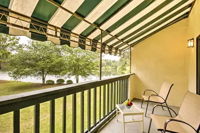 Image de Condo Niceville avec commodités de style complexe et piscine!