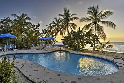 Image de Villa Les Terres Basses en bord de mer avec piscine et patio!