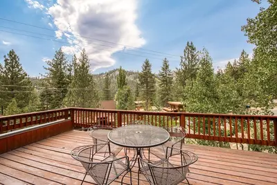 Image de Squaw Valley Views -4 Br w / Vues sur la montagne, Animaux domestiques, et à proximité du village