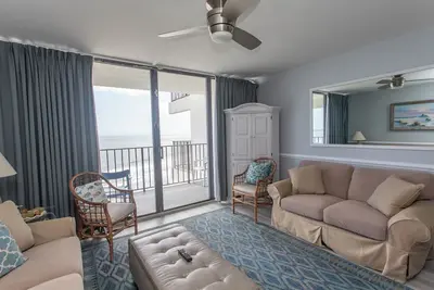 Image de Cottage Feel In Ocean Front 2 Bedroom Condo