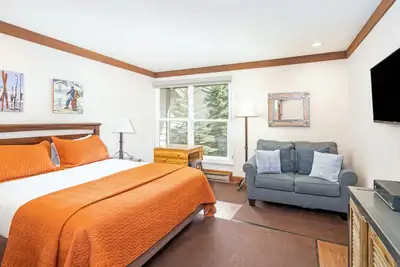 Image de Chambre d'hôtel mise à jour avec kitchenette au Mountainside Inn