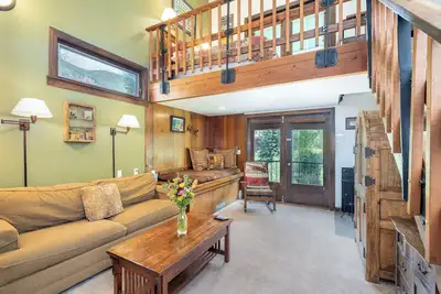 Image de Unité Manitou Lodge surplombant la rivière