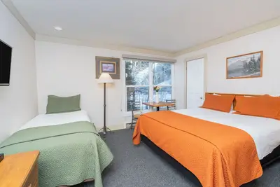 Image de Chambre d'hôtel avec kitchenette au Mountainside Inn