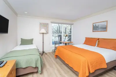 Image de Chambre D'hôtel À La Montagne Avec Kitchenette