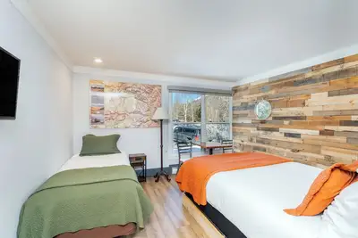 Image de Chambre D'hôtel À La Montagne Avec Kitchenette