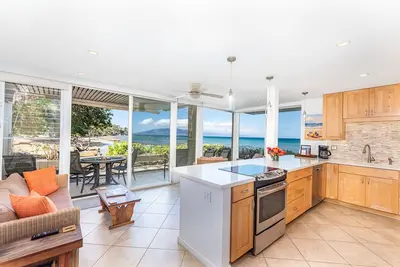 Image de Hale Kai # 101 - Votre maison au bord de la mer à West Maui
