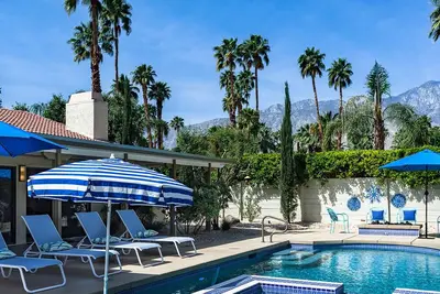 Image de Andiamo al Sole - Lisez les avis! Cour de piscine de style complexe!