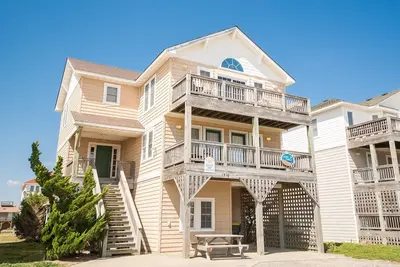 Image de K1487 Sandy Paws. Kill Devil Hills, magnifique semi-océan, piscine, ascenseur