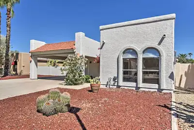 Peaceful Sun Lakes House w / Golf & Pool Access!