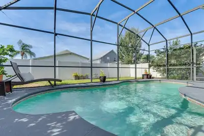 Image de 4br Davenport House w / piscine près de Disneyland!