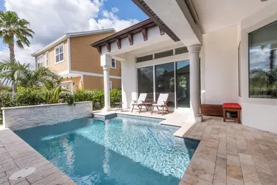 Image de W305- Maison de 3 chambres avec piscine et réunion