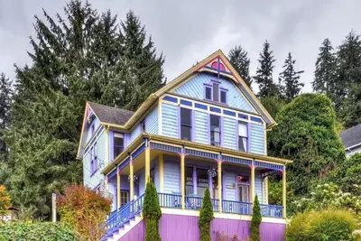 Image de 'Astoria Painted Lady' Apt historique w / vue sur la rivière!