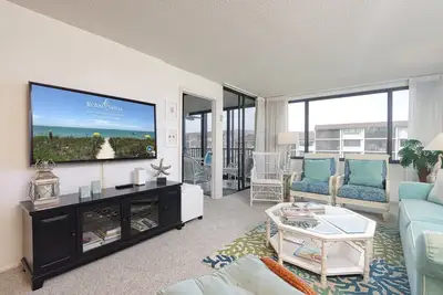 Image de Condo attrayant au 3ème étage avec belle vue sur la cour - Loggerhead Cay 423