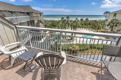 Image de 328 Breakers, nouvellement rénové, Belle villa Oceanfront Beach