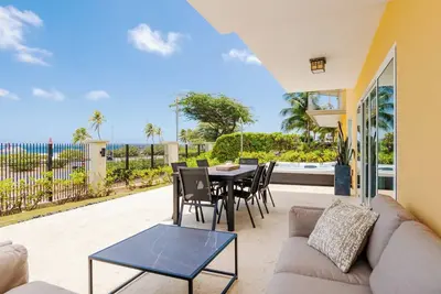 Image de Front De Mer - Eagle Beach - Oceania Resort - Condo Ocean Extravaganza 3br - E121