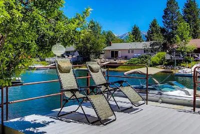 Tahoe Keys Villa - Table de billard, sauna, Waterfront Dock