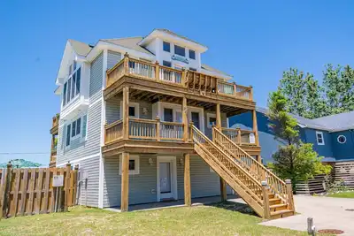 Image de K1379 à l'heure de l'île. Tuez Devil Hills, piscine privée et bain à remous!