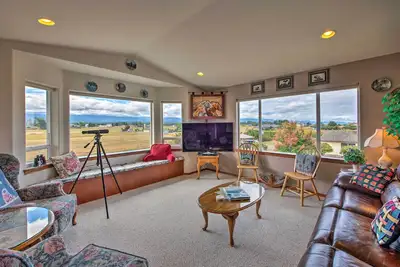Image de Charmante maison Sequim avec vue sur la péninsule olympique!