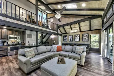 Lakeland Village # 454 - 4br + Loft, à pied du lac, amusant et pratique!