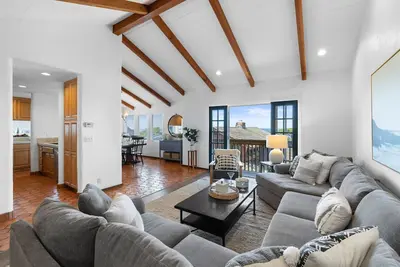 Image de 3096 Sanctuary by the Bay ~ Presque face à l'océan! Marche pour Aquarium & Cannery Row