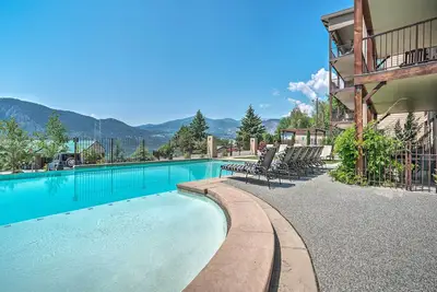 Image de Cozy Manson Condo sur le lac Chelan avec accès à la piscine!