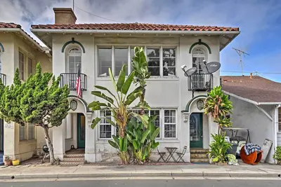 Image de Maison en rangée sur l'île Catalina - À quelques pas de la baie d'Avalon!