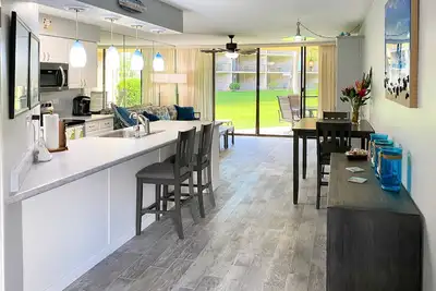 Image de Maui Sunset Resort A102 - Aloha Mai, Remodel, Rez de chaussée, 1br / 2ba, 6 couchages, Ac, Wifi, piscine!