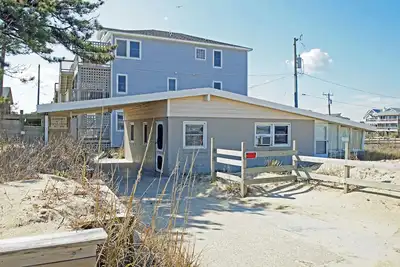 Image de Semi-Oceanfront! Avec 3 Chambres, Acces Direct De Plage, Prive Et Secrete!