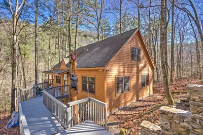 Image de Highlands Cabin w / Vues de la forĂŞt - 4 mi aux caissiers