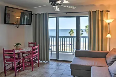 Image de Condo Corpus Christi «Sandcastle Suite» avec balcon!
