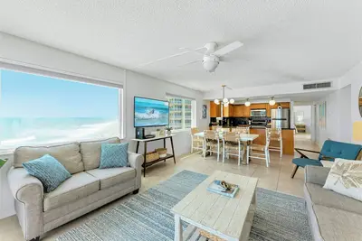 Image de Unité de coin face à la mer Penthouse ~ Best View ~ Spa privé