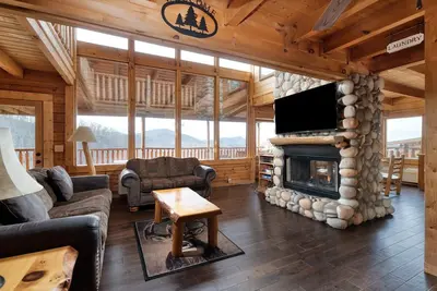Image de Cabine spacieuse avec de superbes vues et terrasses privées; idéal pour les familles