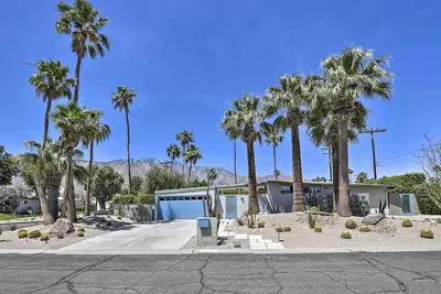 Image de Superbe Palm Springs Home avec piscine privée et bain à remous!