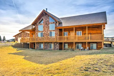 Image de Maison rustique de Bryce Canyon avec terrasse sur la rivière Sevier!