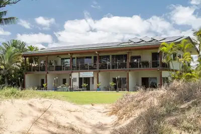 Image de AlohaAKU Hula2 Suite, front de mer, 1Sd / 1Salle de bain, kit complet, Lanai, WiFi, Ac