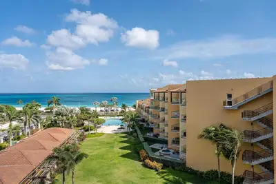 Image de Beachfront - Eagle Beach - Oceania Resort - Appartement vue de haut 1br - P514