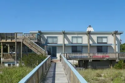 Image de Oceanfront - Avec 4 Chambres À Coucher, Cargo Lift, Grande Vue Ocean