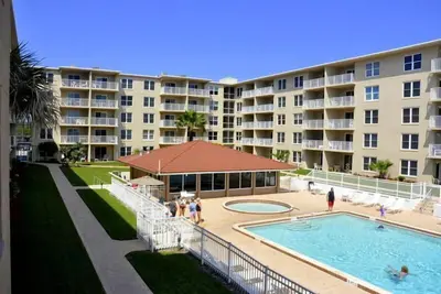 Image de OceanView of the No Drive Beach �� Nsb!
