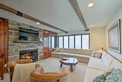 Image de Mis Ă jour Beech Mountain Condo w / Mtn. Vues et sauna!