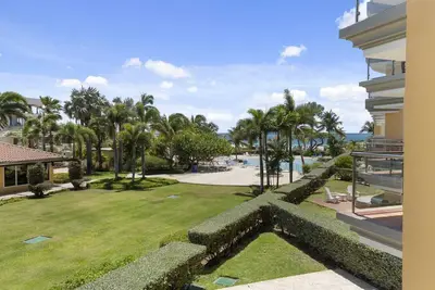 Image de Front De Mer - Eagle Beach - Oceania Resort - Condo Superior View 3br - E225