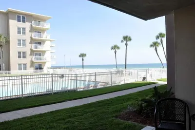 Image de La plage de No-Drive se trouve à quelques pas de ce premier étage 2/2