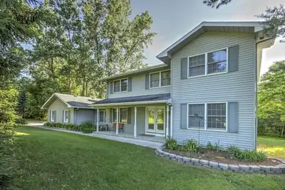 Image de Private Plymouth House - 20 minutes d'Ann Arbor!